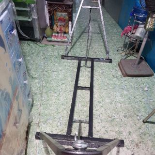 Khung võng sắt vuông phối đen cam