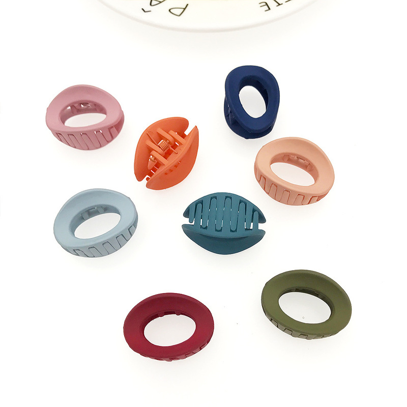 (Hàng Mới Về) 1 Kẹp Tóc Hình Bầu Dục Màu Trơn Phong Cách Hàn Quốc Cho Nữ