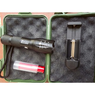 Đèn pin siêu sáng T6 UltraFire H352 (TẶNG KÈM 1 CÂY ĐÈN LAZER 3IN1)