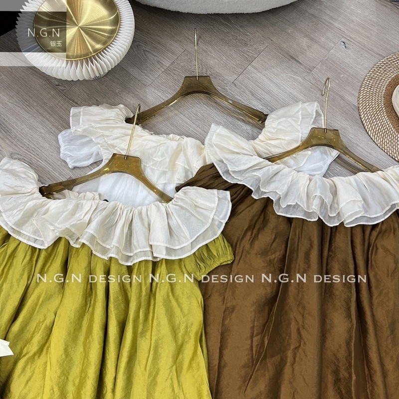 Váy maxi tơ trễ vai