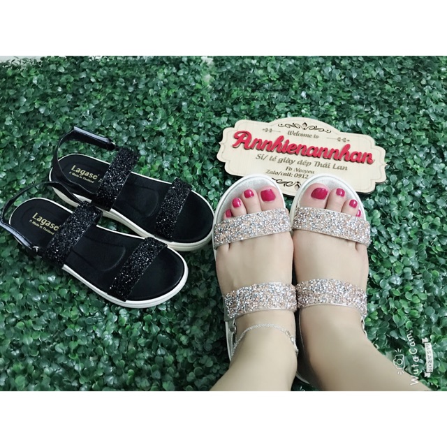 Sandal bánh mỳ đính đá