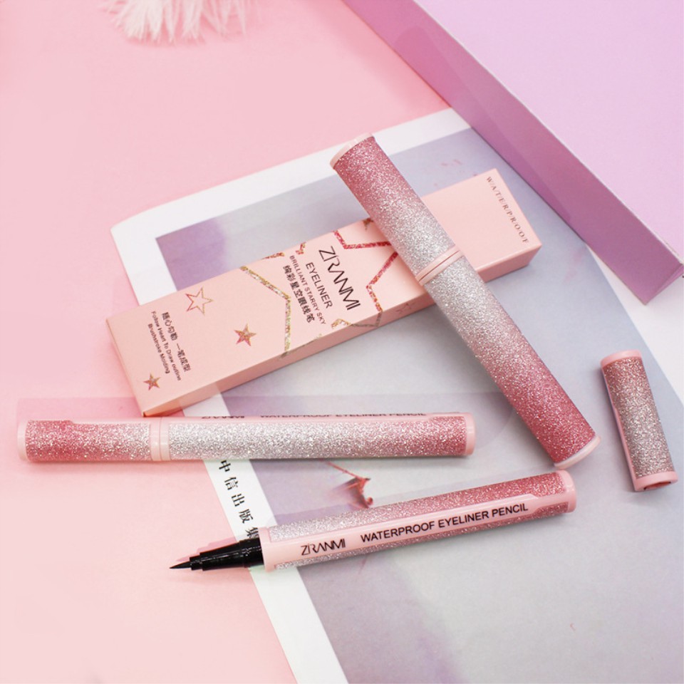 Bút Dạ Kẻ Mắt Mèo Kiss Kylie Vỏ Nhũ Lấp Lánh Độc Đáo