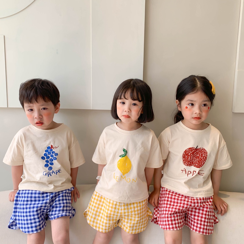 Set cộc tay hoa quả áo chất vải cotton phối quần kẻ đũi cho bé trai, bé gái - Bộ quần áo trẻ em dễ thương mùa hè