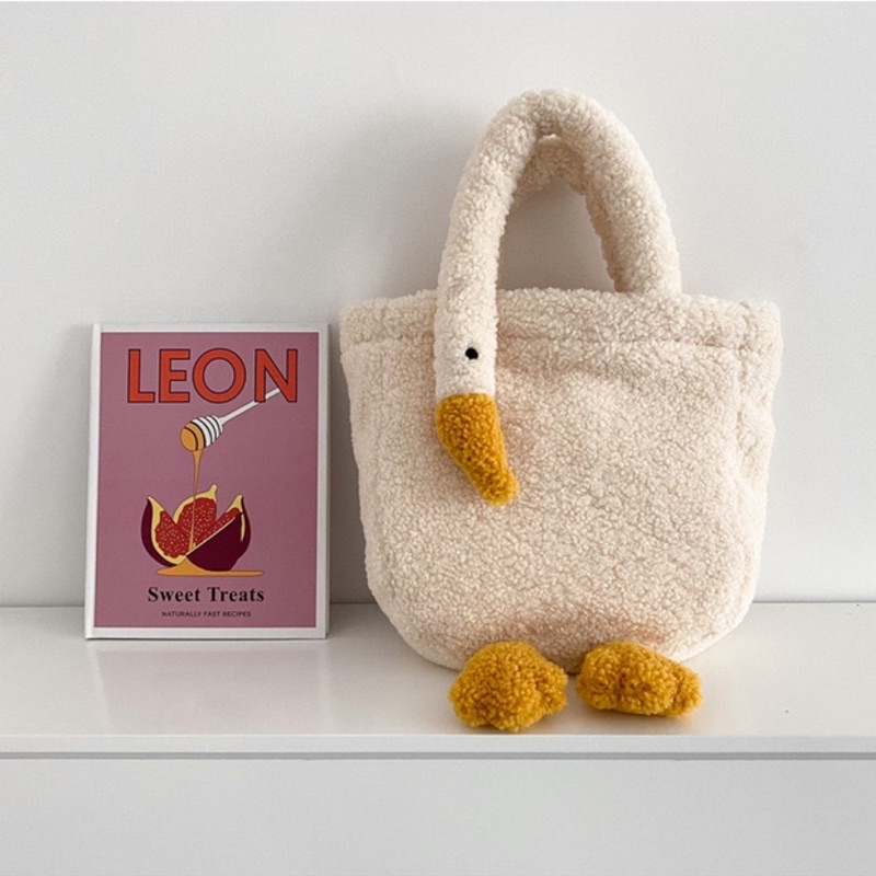 Túi tote quai xách lông dáng hình con vịt siêu xinh xắn ♥️