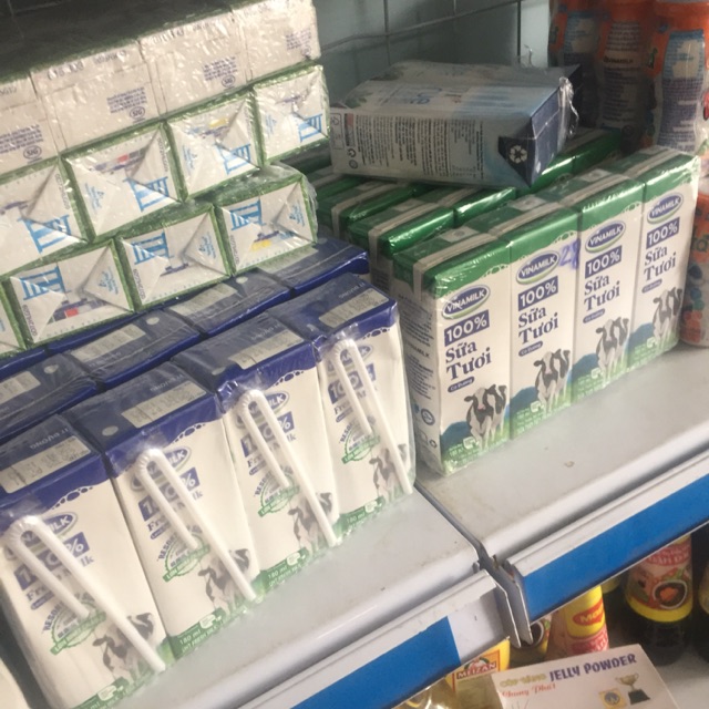 Sữa tươi 100 con bò, lốc nhỏ, lốc lớn