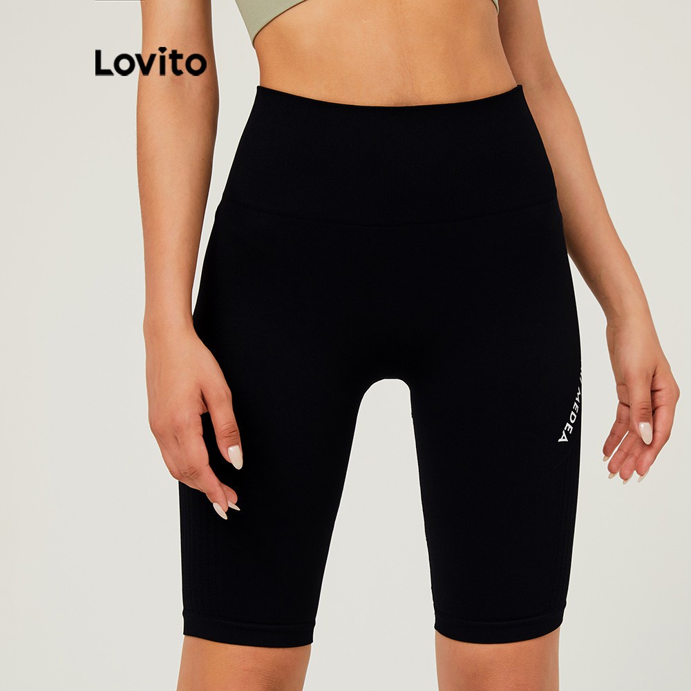 Quần ngắn Lovito phong cách thể thao lưng cao ôm dáng in họa tiết chữ cái L03074 (màu đen)