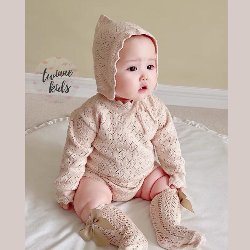 [Sophia Baby] Set đồ liền thân hoạ tiết cổ điển, body len sơ sinh màu vàng mơ chất liệu len cotton mềm cho bé 3-24 tháng