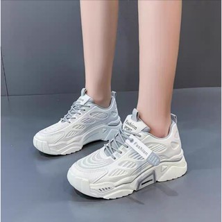 Giày Sneaker Nữ Viền Xám Hot Trend