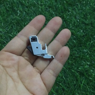 Chân nối B48-1 chân vịt máy gia đình cũ, máy con bướm