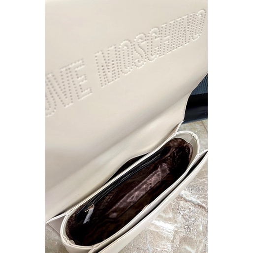 Túi Love Moschino auth sale
