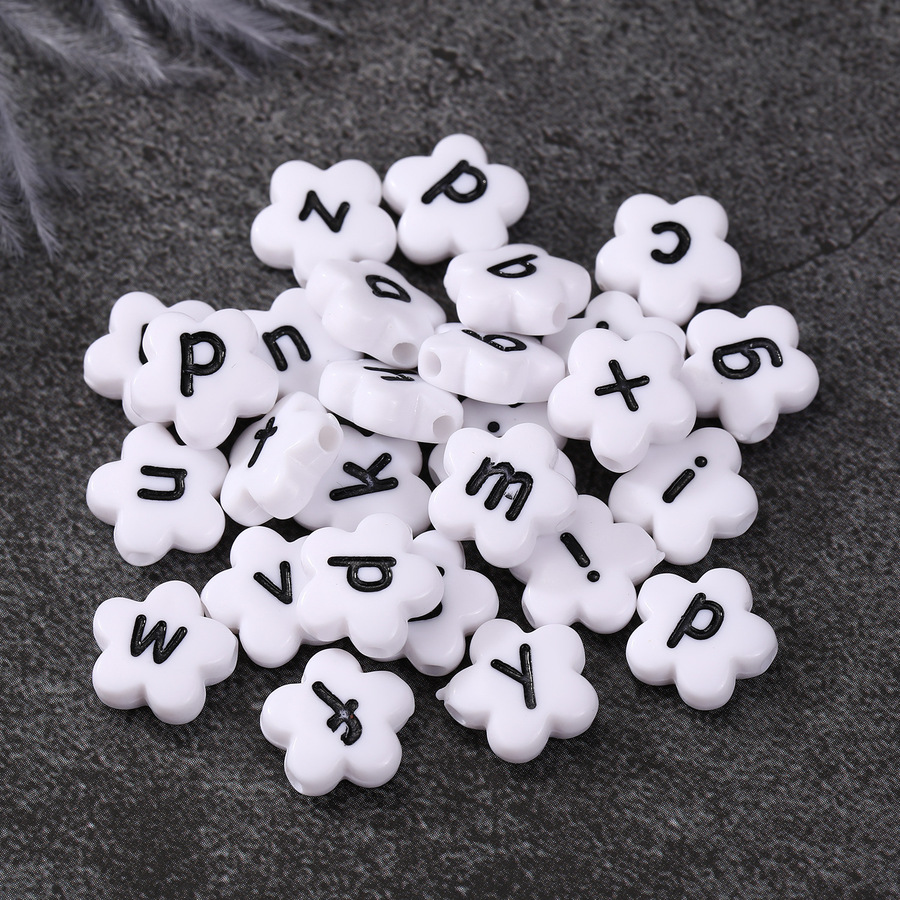 Bộ 100 hạt nhựa Acrylic hình hoa xỏ vòng tay thủ công