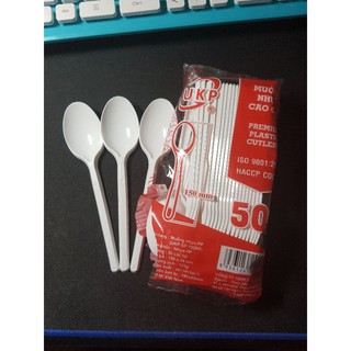 Thìa nhựa dùng 1 lần cứng trắng 100 cái loại UKP đủ xịn đẹp
