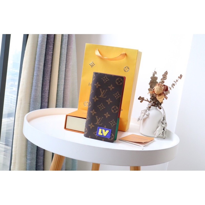 Ví/bóp dài cầm tay của nam thương hiệu Louis Vuitton LV Brazza da thật cao cấp