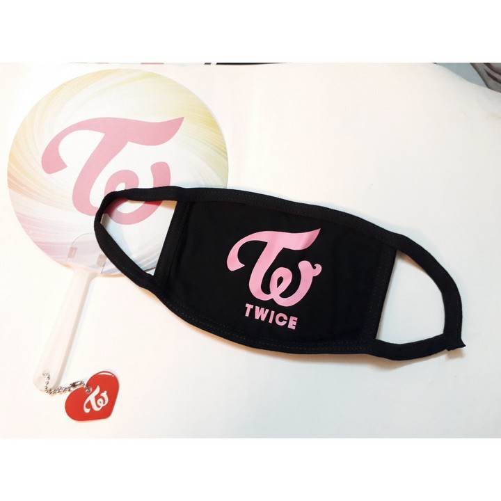 Khẩu trang Twice phong cách hàn quốc, cá tính