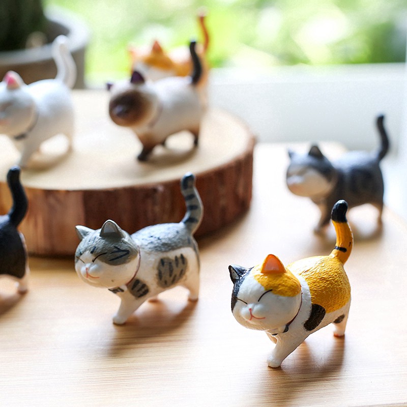 Mô Hình Mèo Đi Bộ Để Bàn Trang Trí