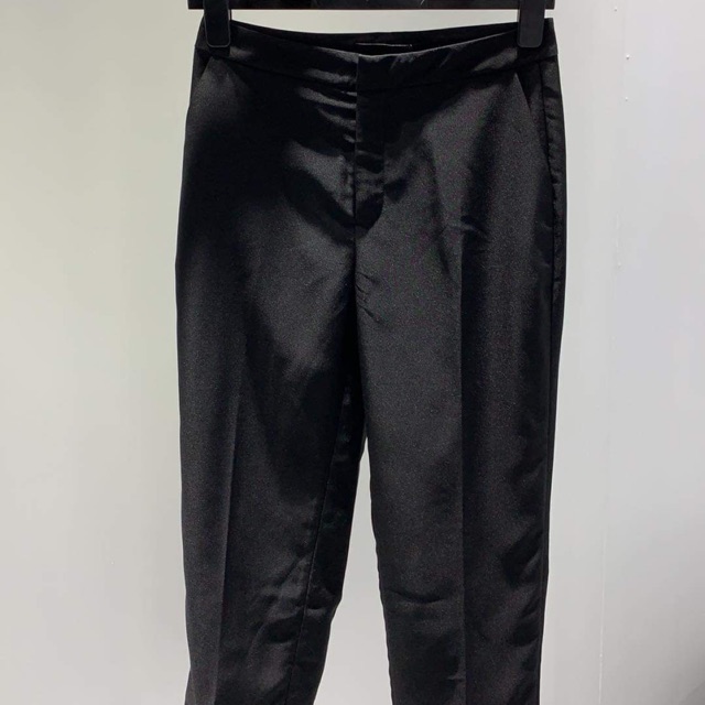 Quần Dottie basic size L, sản phẩm mới 100%,new tại store