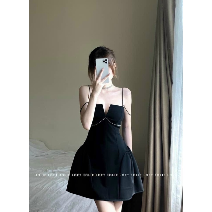 Đầm Xòe Hai Dây Phối Viền Ngực Xinh Xắn