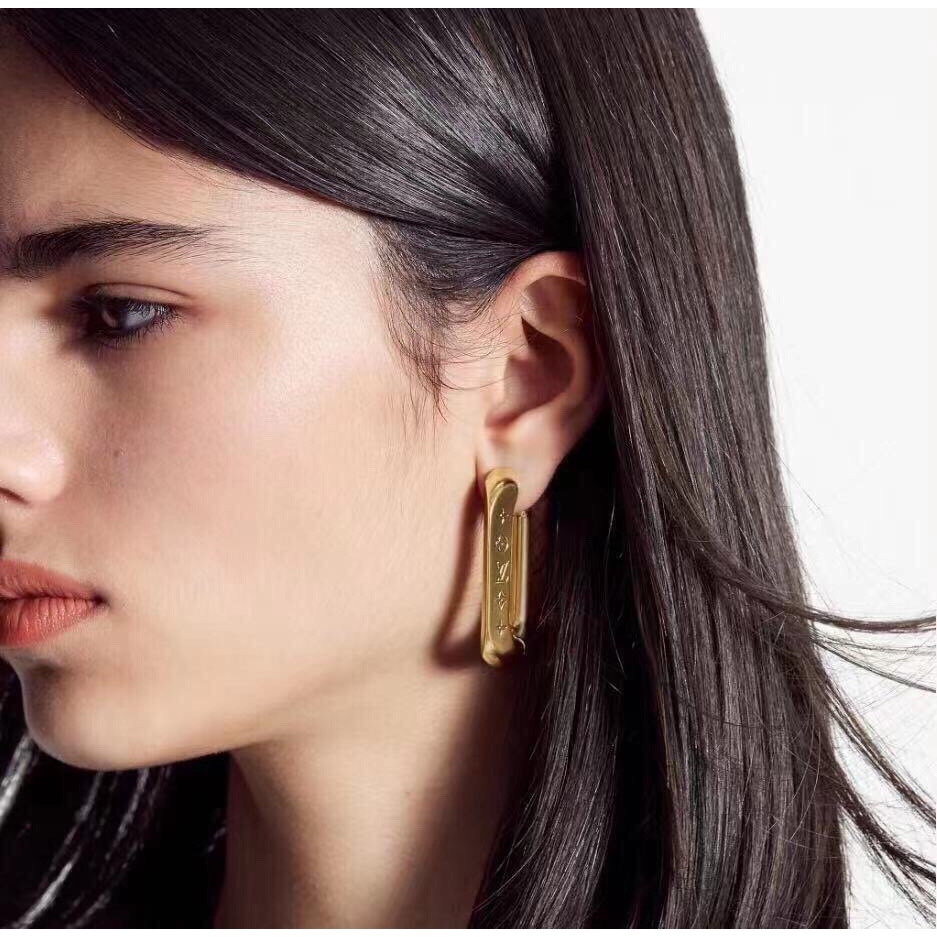 LOUIS VUITTON Khuyên Tai Tròn Bằng Thép Titan In Logo LV Thời Trang