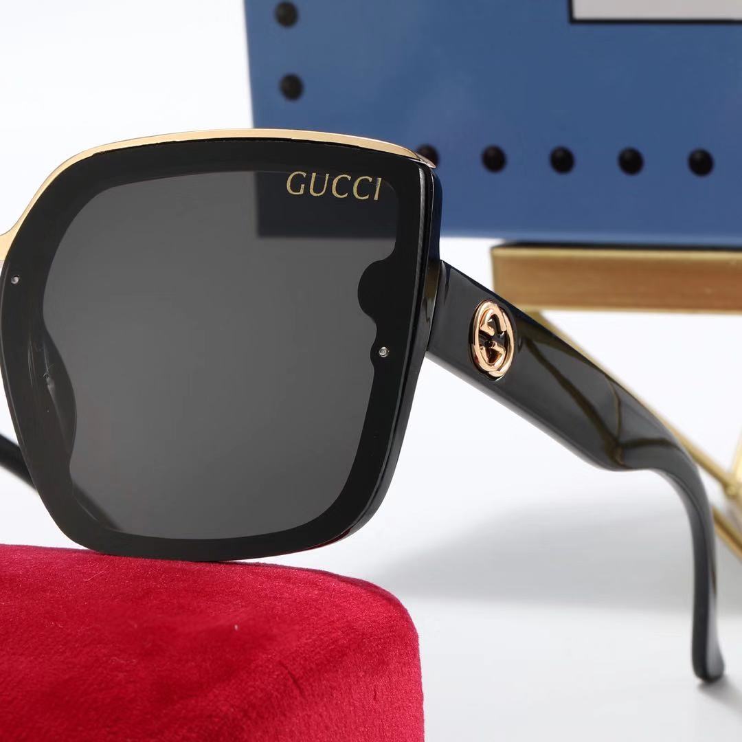 Gucci_ Kính râm 2021 Thời trang Hàn Quốc mới Kính râm phân cực nam và nữ Cặp đôi hợp thời trang Du lịch ngoài trời Kính râm lái xe thời trang Ngôi sao đường phố Chụp ảnh Wild Anti-UV Kính râm