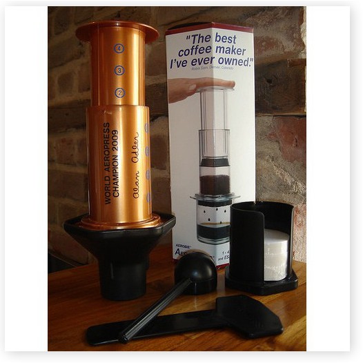 DỤNG CỤ PHA CÀ PHÊ PHƯƠNG PHÁP NÉN KIỂU MỸ AEROPRESS -TTHome