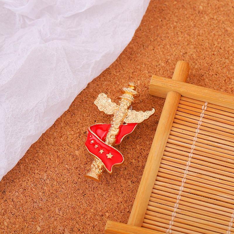 Ghim Cài Áo Kim Loại Hình Ngôi Sao Năm Cánh Màu Đỏ Phong Cách Trung Hoa Phù Hợp Làm Quà Cho Bạn Bè