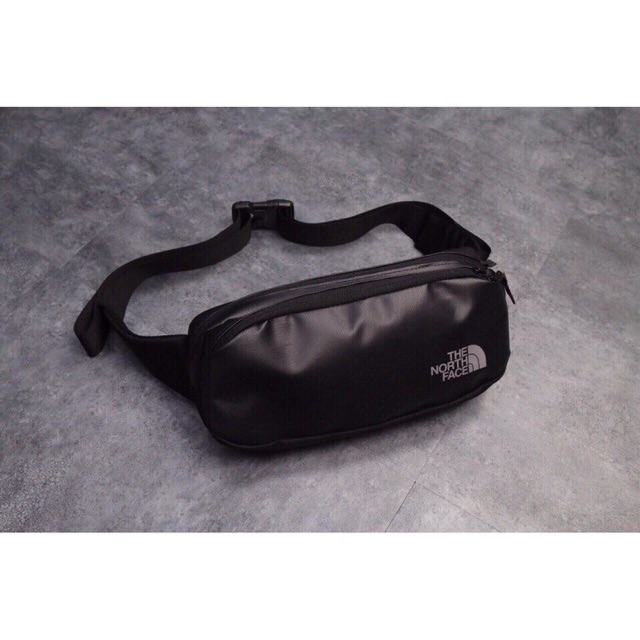 Túi bao tử [ HÀNG VNXK ] đeo chéo Mantis Black TNF - chất liệu chống nước tốt | BigBuy360 - bigbuy360.vn