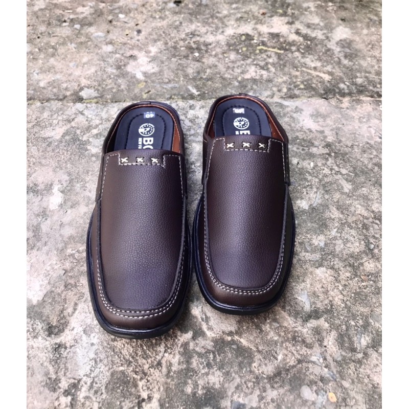 Dép sapo nam da mềm..mang êm chân..phom chuẩn đẹp..mã SP17..màu nâu..mẫu mới nhất hiện nay