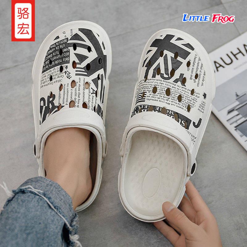 Dép Sandal Bít Mũi Có Lỗ Chống Trượt Thời Trang Đi Biển Mùa Hè Cho nam