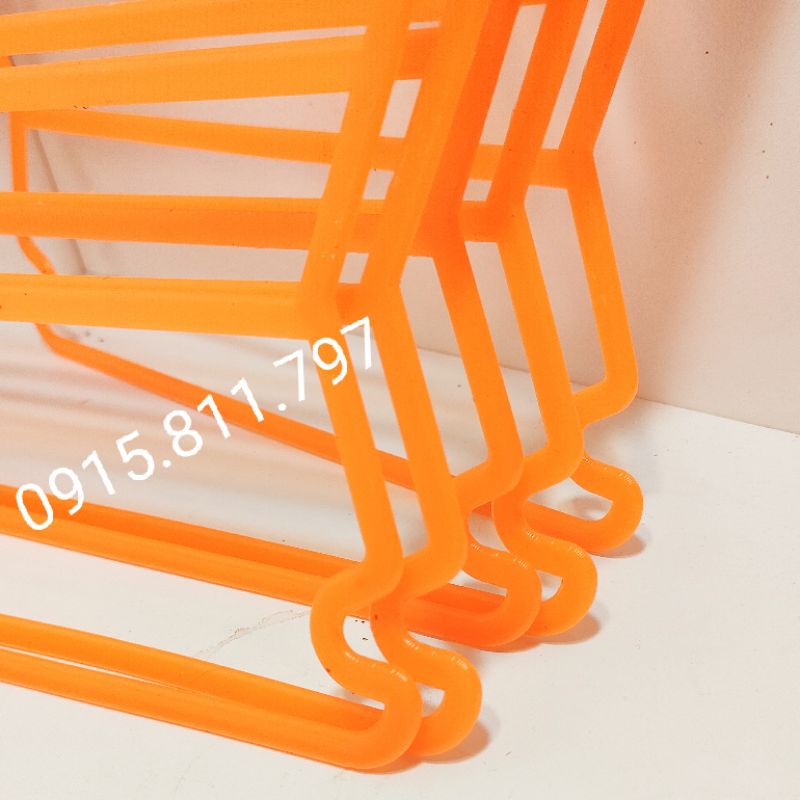 Móc treo bộ trẻ em - combo 10 móc bộ in hình mặt gấu màu cam siêu xinh,size sơ sinh tới 3 tuổi,đầu móc xoay 360 độ