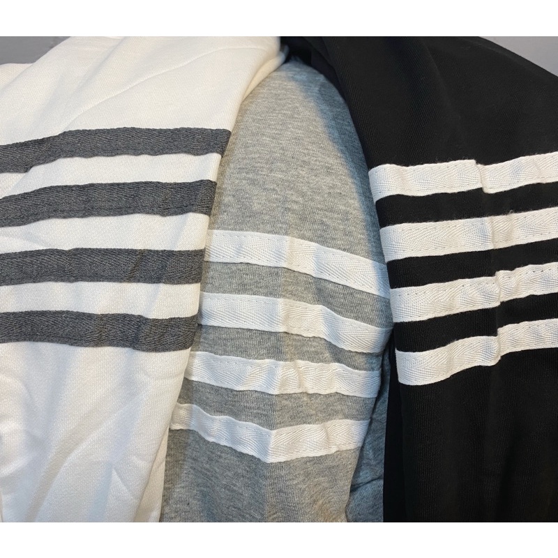 [Ảnh Thật] Áo Thun Nỉ Da Cá Dài Tay Unisex 1 Bên Tay Kẻ 2 Màu Xám/Trắng | BigBuy360 - bigbuy360.vn