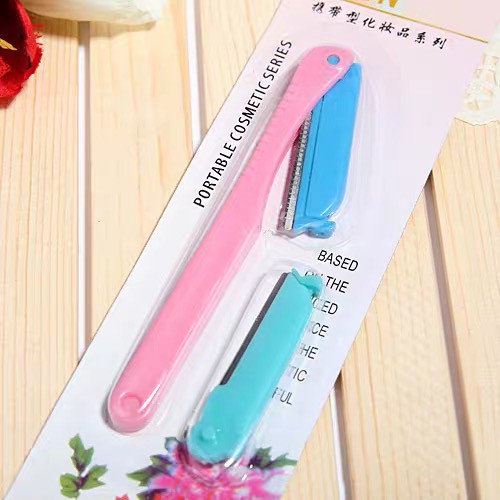 dao cạo lông mày bỏ túi nhỏ gọn tiện lợi