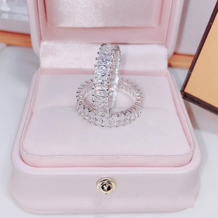 Nhẫn bạc , nhẫn bạc nữ, hàng làm kỹ sáng bóng , tinh sảo, kết hợ rất nhiều viên đá