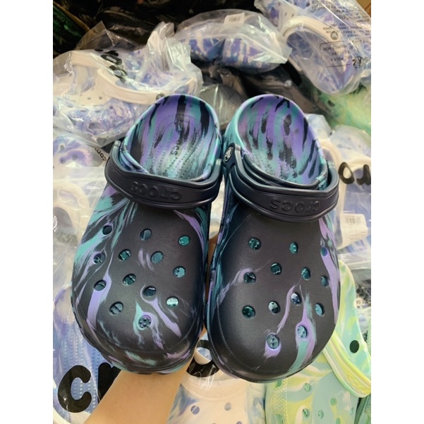 Sục Croc cho người lớn