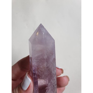 Đá tím dạng trụ 85gram cao 8.3cm