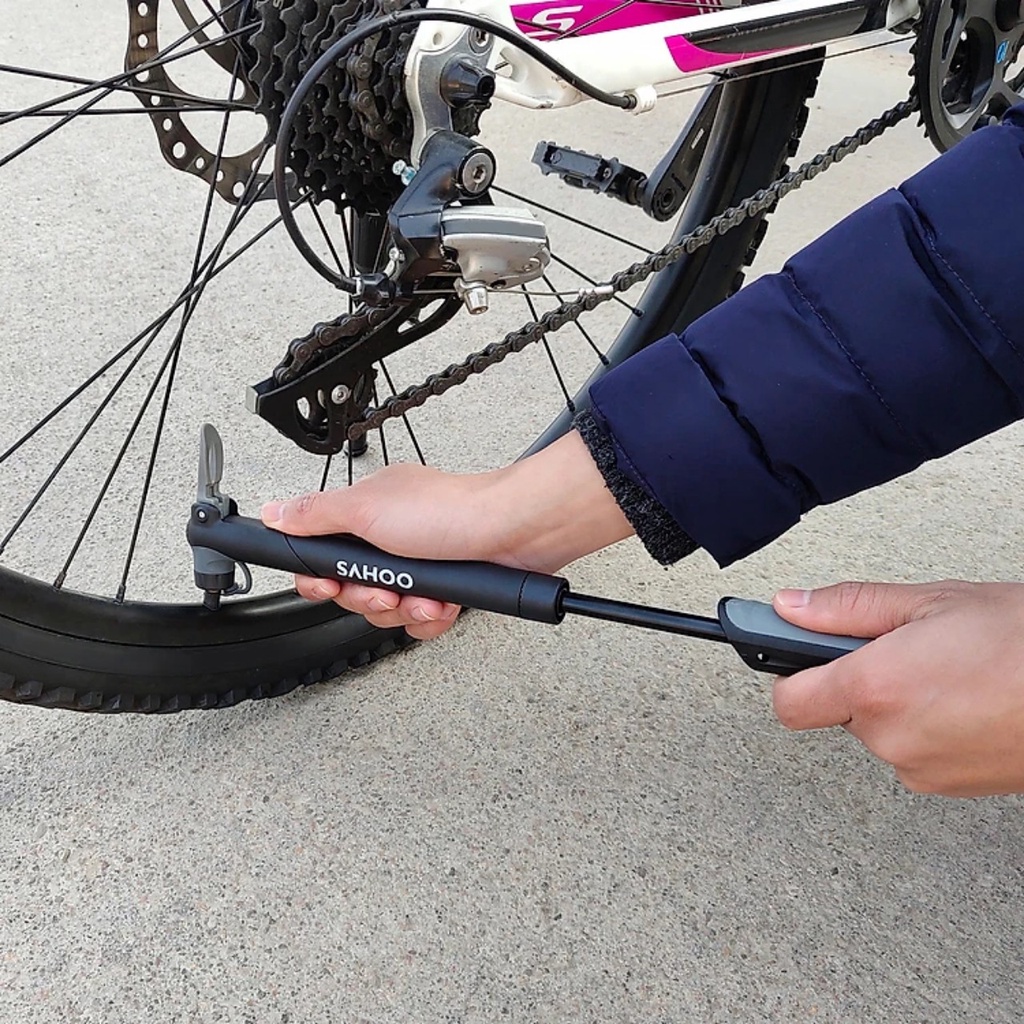 Bơm xe đạp cầm tay mini SAHOO, Bơm Xe Đạp Mini Treo Sườn Xe Đạp Nhỏ Gọn Tiện Dụng