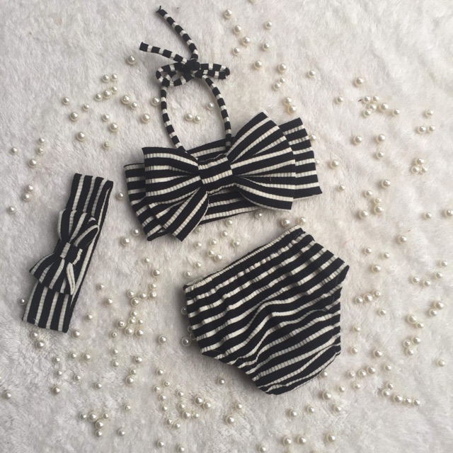 Bikini cho bé diện chụp hình, đi biển cực xinh