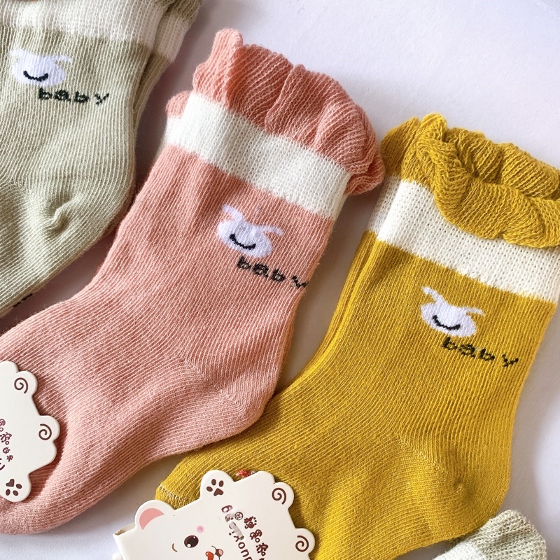 Tất cao cổ chất cotton siêu mịn lì dệt kim hình thêu cho bé 6-18 tháng . Kèm ảnh thật