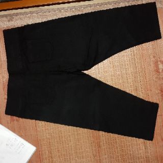 (TL) Quần legging lửng Luperi