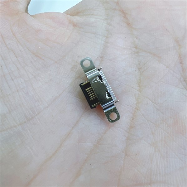 Chân sạc Vsmart Live v620a như hình