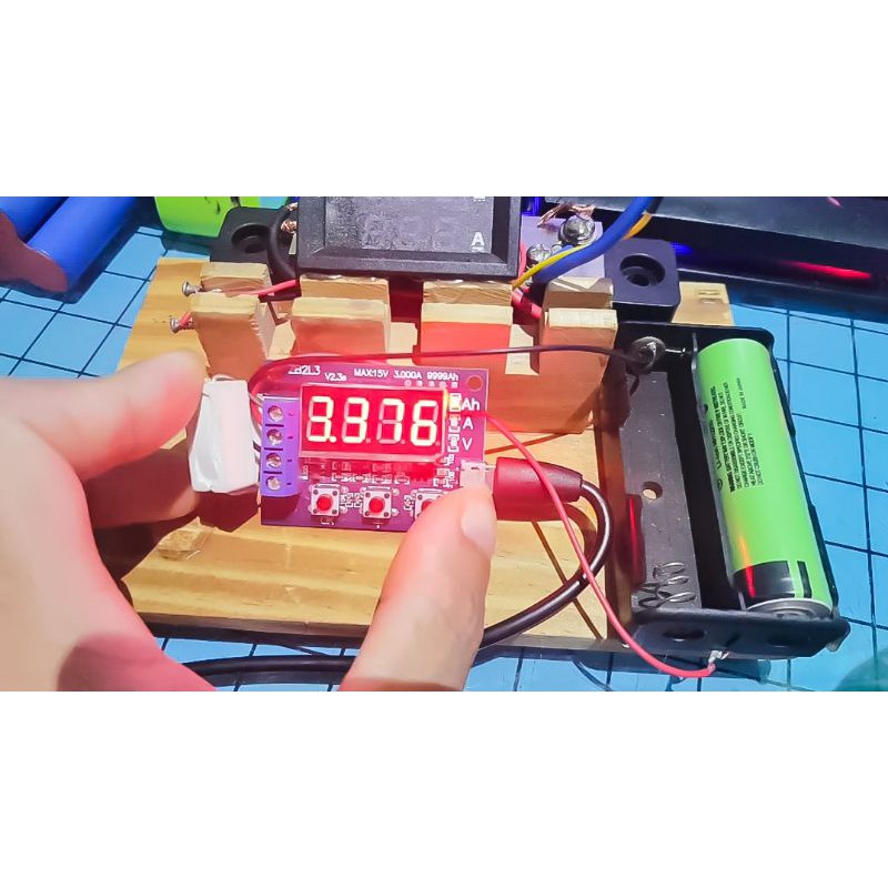 Pin 18650 3400mah đầu nhọn xả 10A cho đèn pin,box sạc,máy khoan