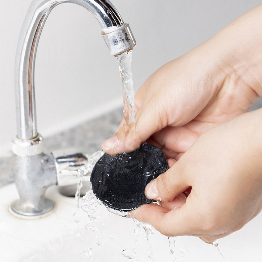 Miếng dán cố định chống trượt cho thảm, lót ghế, ga giường DANA