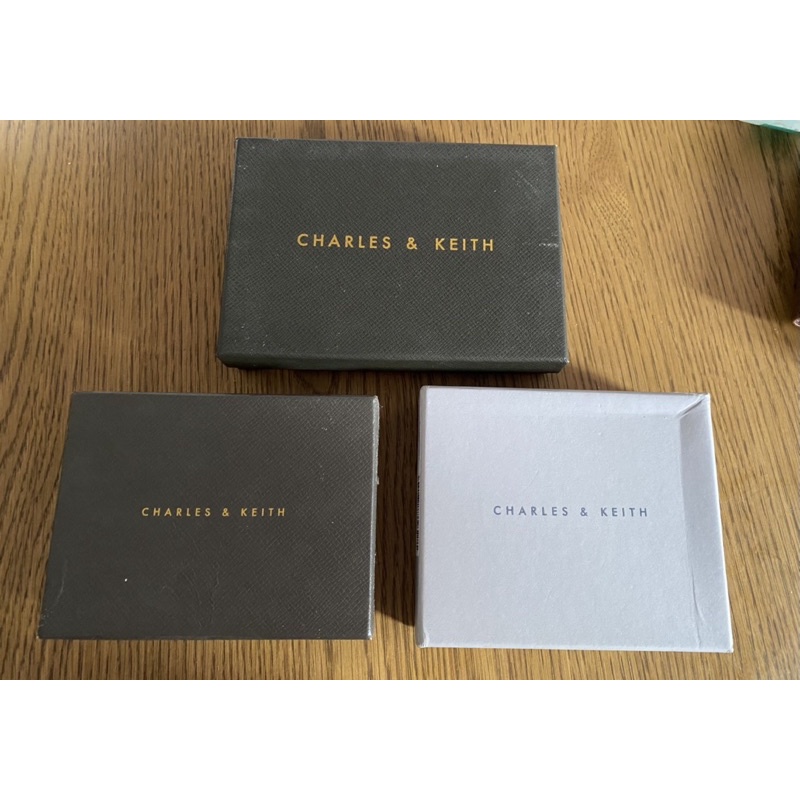 Hộp các loại Charles & Keith