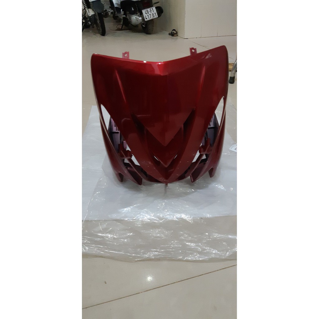 Yếm mặt nạ Ultimo đỏ sẫm