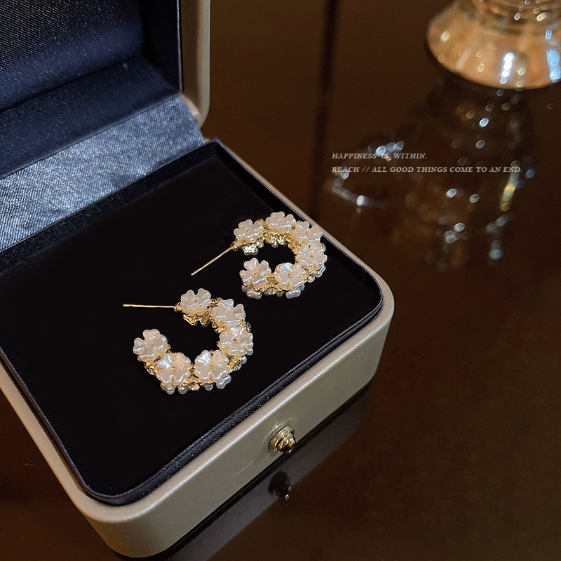 Bông Tai Hình Chữ C Đính Hoa Phong Cách Retro 2022