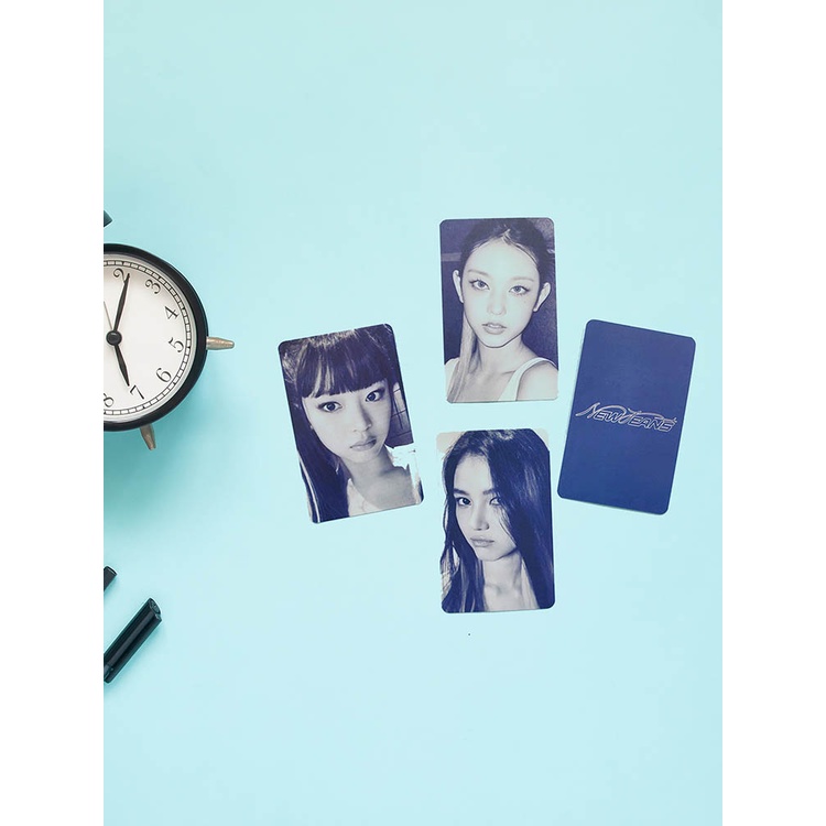 Set 5 Tấm Thẻ In Hình Các Thành Viên Nhóm Nhạc Kpop Mới Lạ
