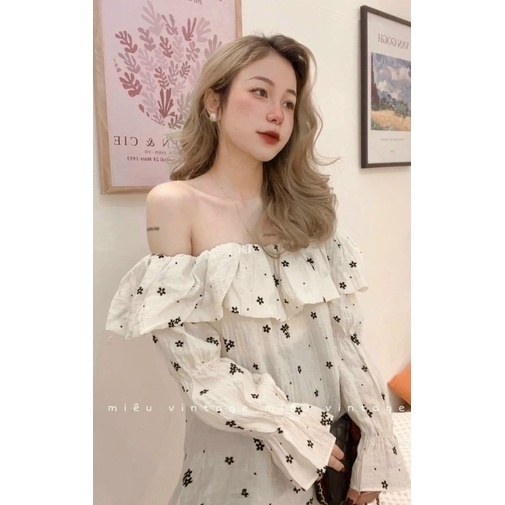 Áo trễ vai đũi hoa nổi