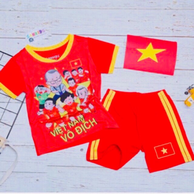 Quần áo bóng đá Bộ thun bé trai cổ vũ đội tuyển bóng đá Việt Nam Áo cờ đỏ sao vàng Siêu Đẹp size nhí đại 3-16