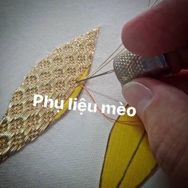 Đế kim khâu tránh đâm tay