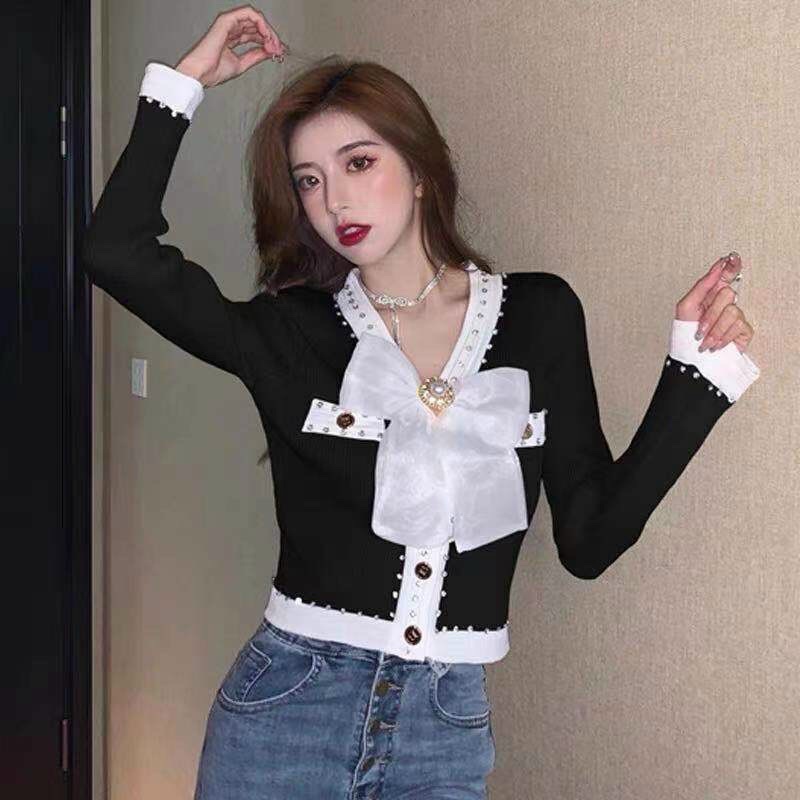 Áo len nơ đá cài phiên bản dài tay siêu hot | BigBuy360 - bigbuy360.vn