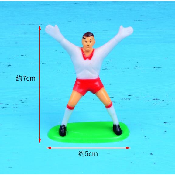 Bộ Khuôn Trang Trí Bánh Kem Hình Đội Bóng Đá Đáng Yêu